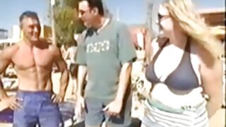 Білява німфа з великими гудзиками отримала порно відео молоденькі задоволення від своєї кицьки ззаду